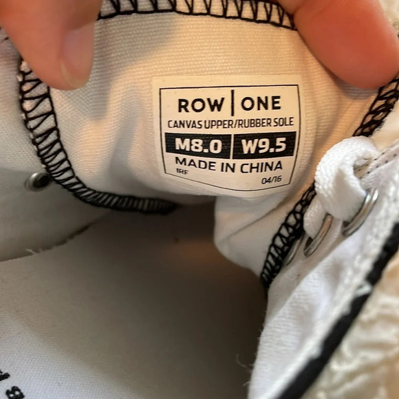 NWOT Pittsburgh Pirates canvas sneakers. Sz 9.5. MLBP black gold converse like - Picture 4 of 8